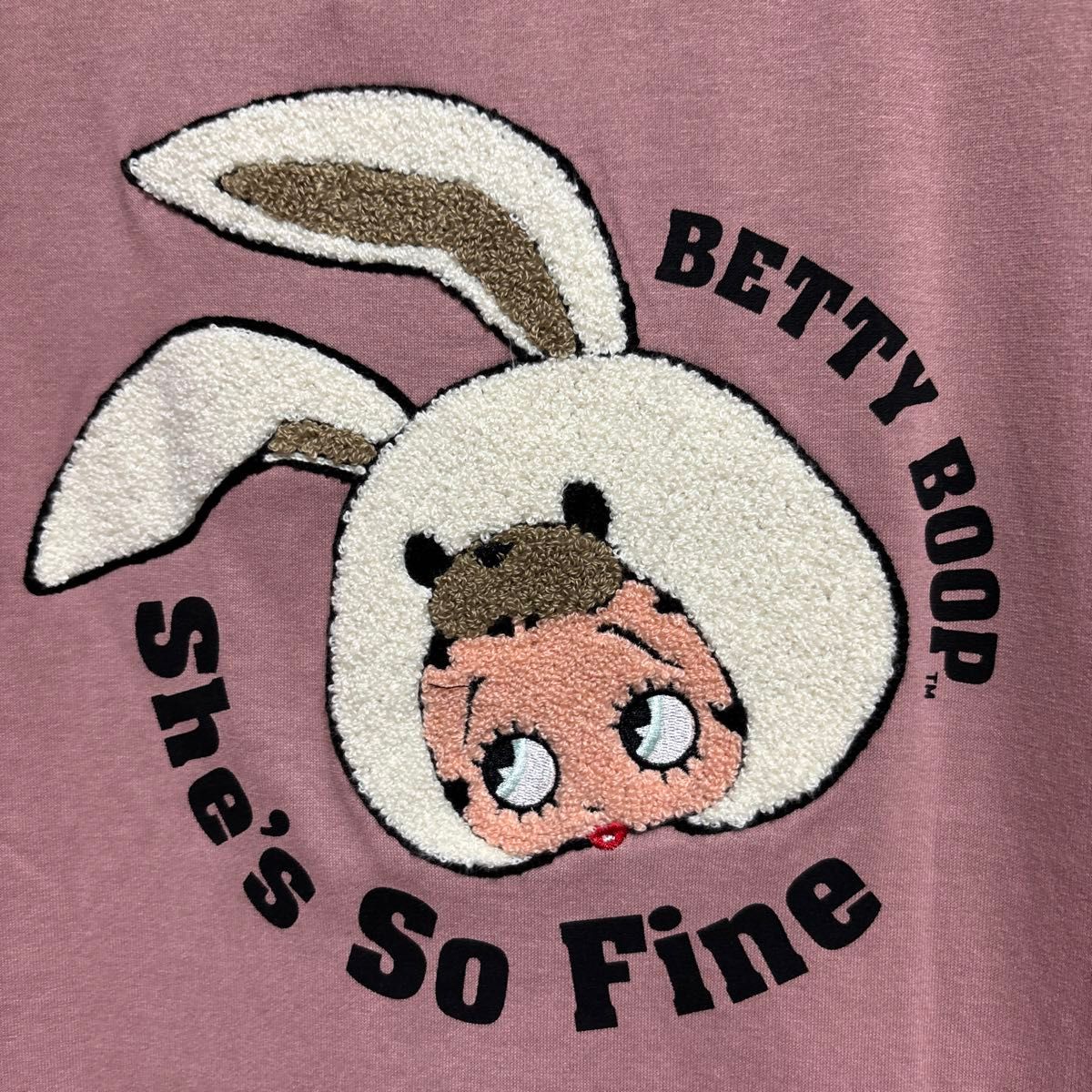 新品 BETTY BOOP ベティちゃん Tシャツ サガラ刺繍 うさぎ 3L 新品 BETTY BOOP ベティちゃん Tシャツ サガラ刺繍 うさぎ 3L
