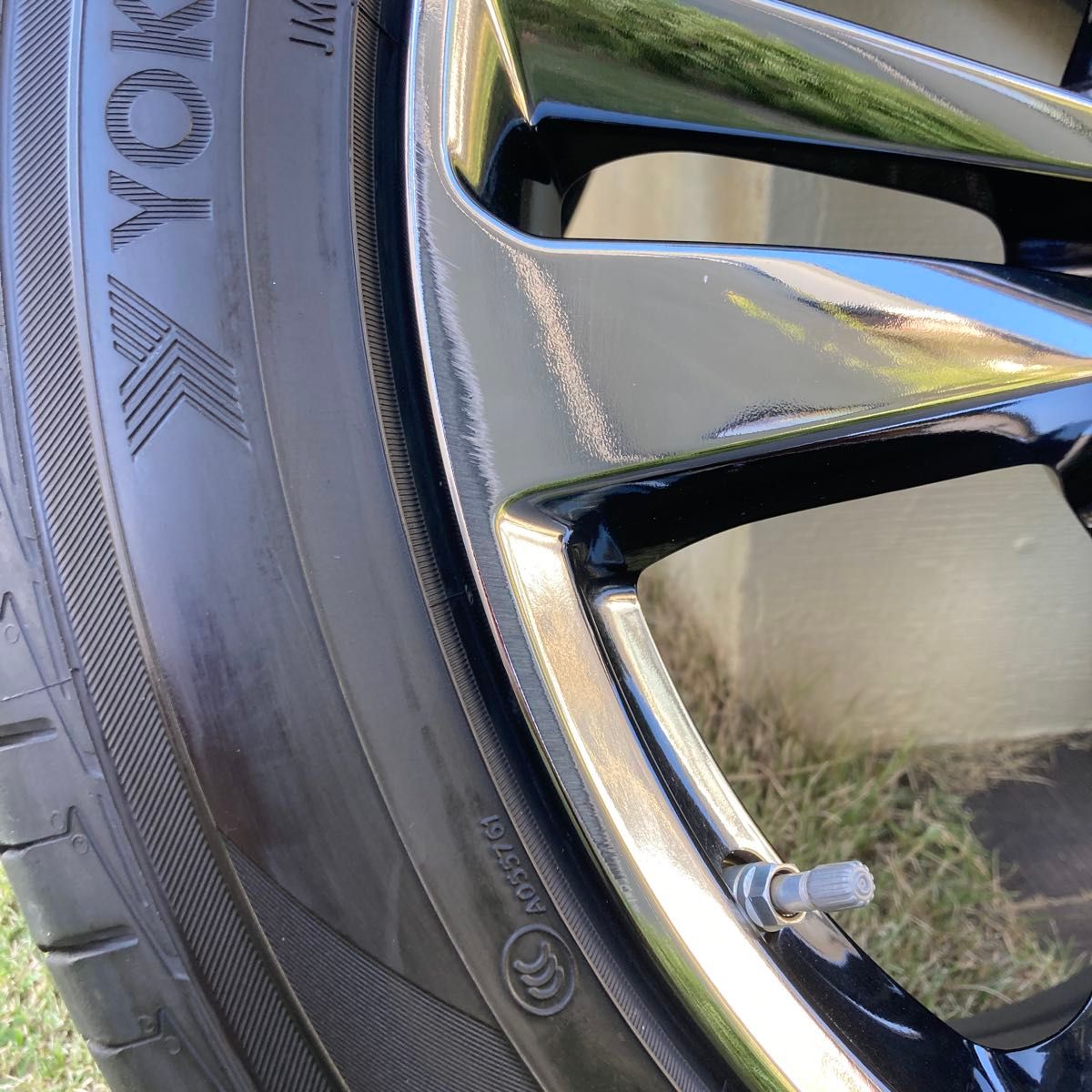 日産 V37 スカイライン 純正オプション アルミホイール 19インチ 日産 V37 スカイライン 純正オプション アルミホイール 19インチ