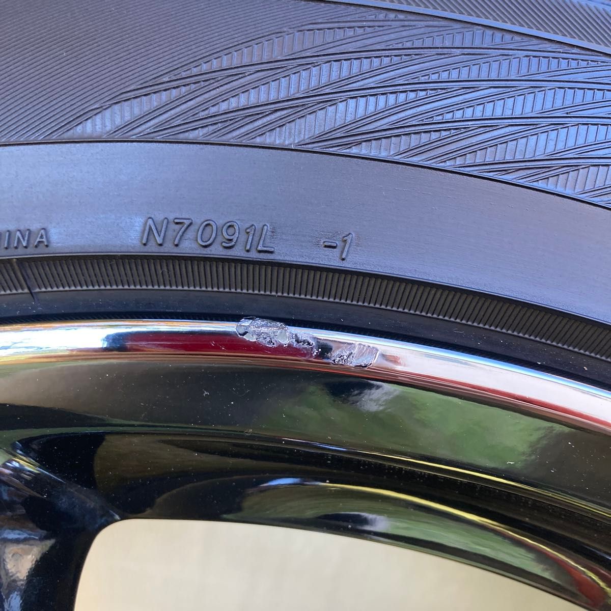 日産 V37 スカイライン 純正オプション アルミホイール 19インチ 日産 V37 スカイライン 純正オプション アルミホイール 19インチ