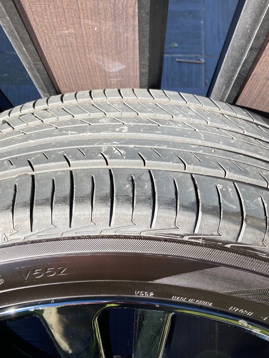 日産 V37 スカイライン 純正オプション アルミホイール 19インチ 日産 V37 スカイライン 純正オプション アルミホイール 19インチ