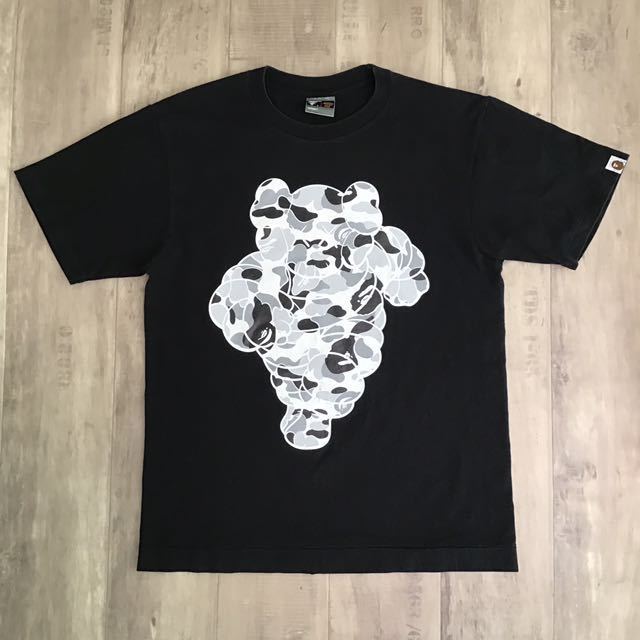 大割引 ape bathing a Mサイズ Tシャツ chum bape × kaws ☆激レア