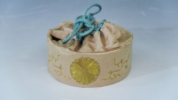 皇紀2549年 紀元節 菊御紋小入 小物入/仕覆 922検ボンボニエール 皇紀2549年 紀元節 菊御紋小入 小物入/仕覆 922検ボンボニエール