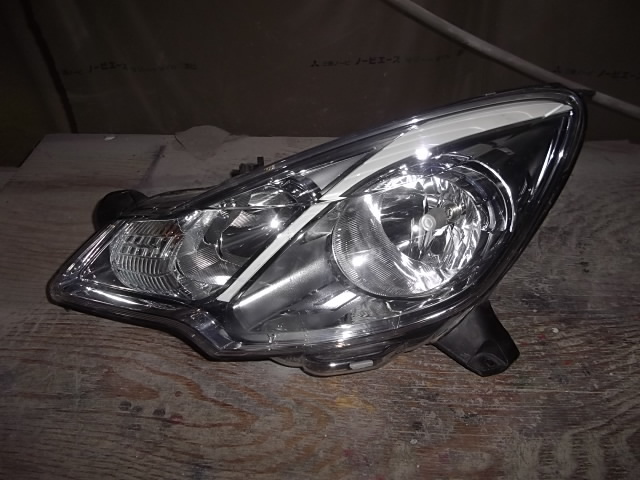 ^^vV Citroen C3 [A55F01] * left head light 9673815080-02