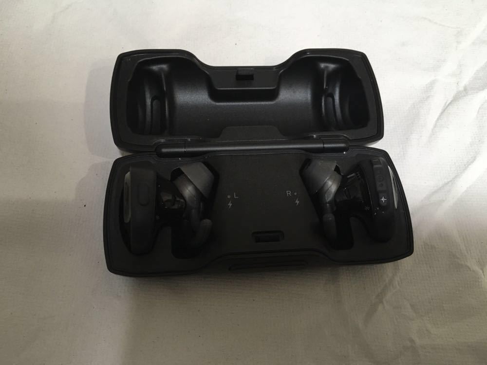 【使用済み中古品】BOSE SOUNDSPORT FREE WIRELESS BLACK 完全ワイヤレスイヤホン ボーズ SoundSport ブラック Wireless headphones_画像2