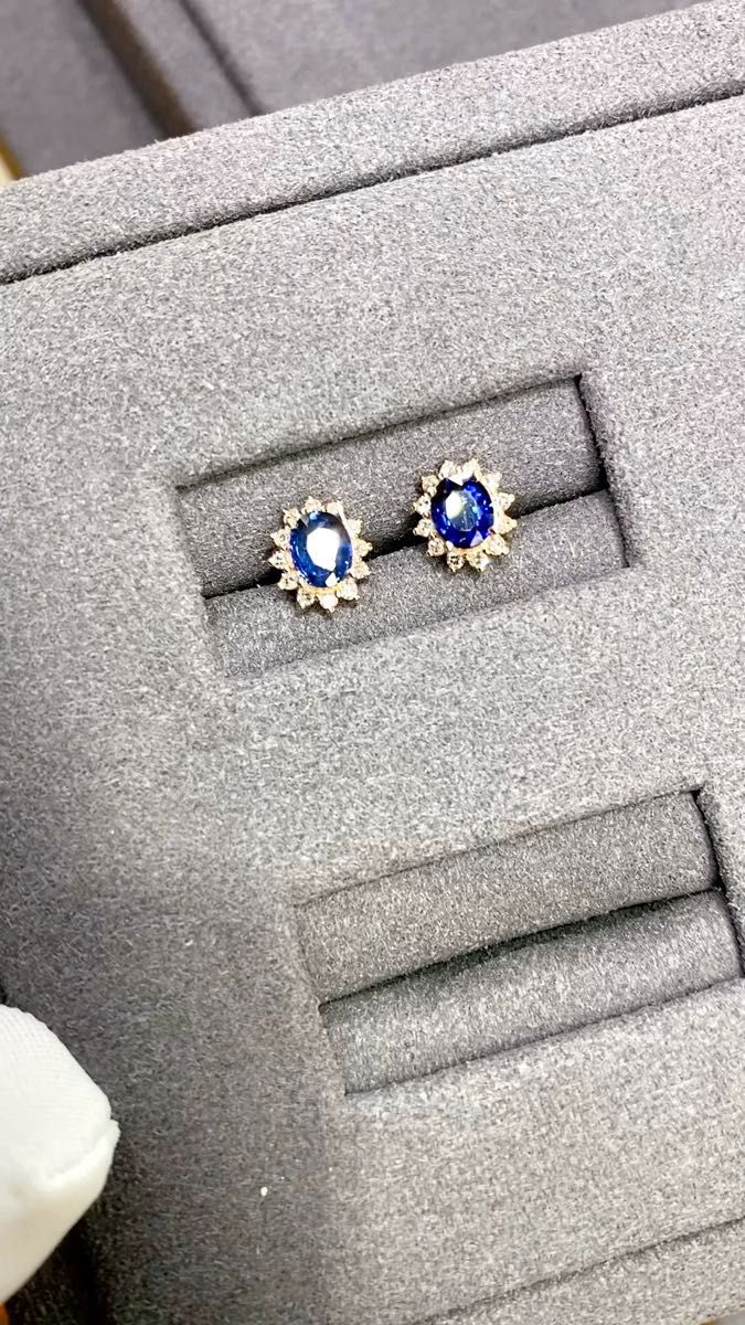 K18YG 天然 ダイヤモンド スリランカ産 ロイヤルブルー ブルーサファイア ピアス 18金 1.15ct
