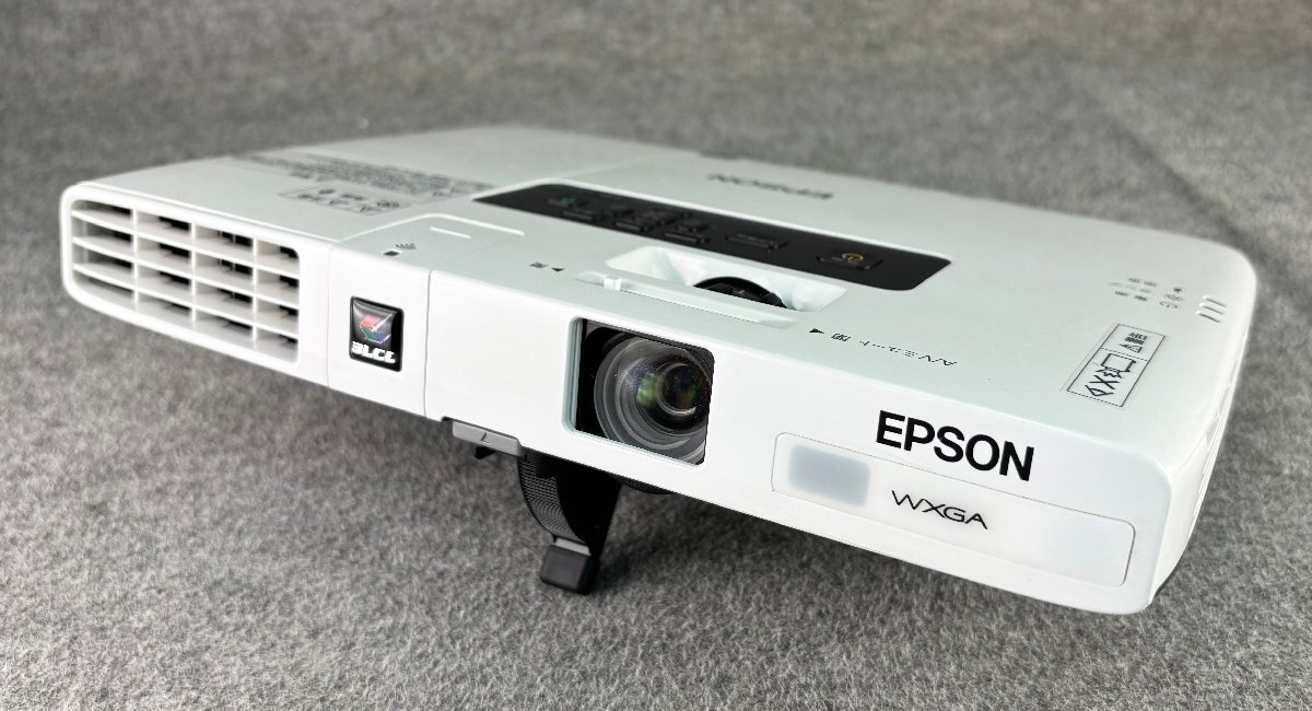 M◆EPSON(エプソン)/3LCDプロジェクター/EB-1771W/3000ルーメン/WXGA/無線LAN対応、HDMI装備/リモコン有/バッグ有/使用時間573-12h(1