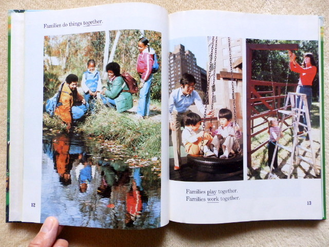 ..　FAMILIES AND FRIENDS (Macmillan social studies)_画像8