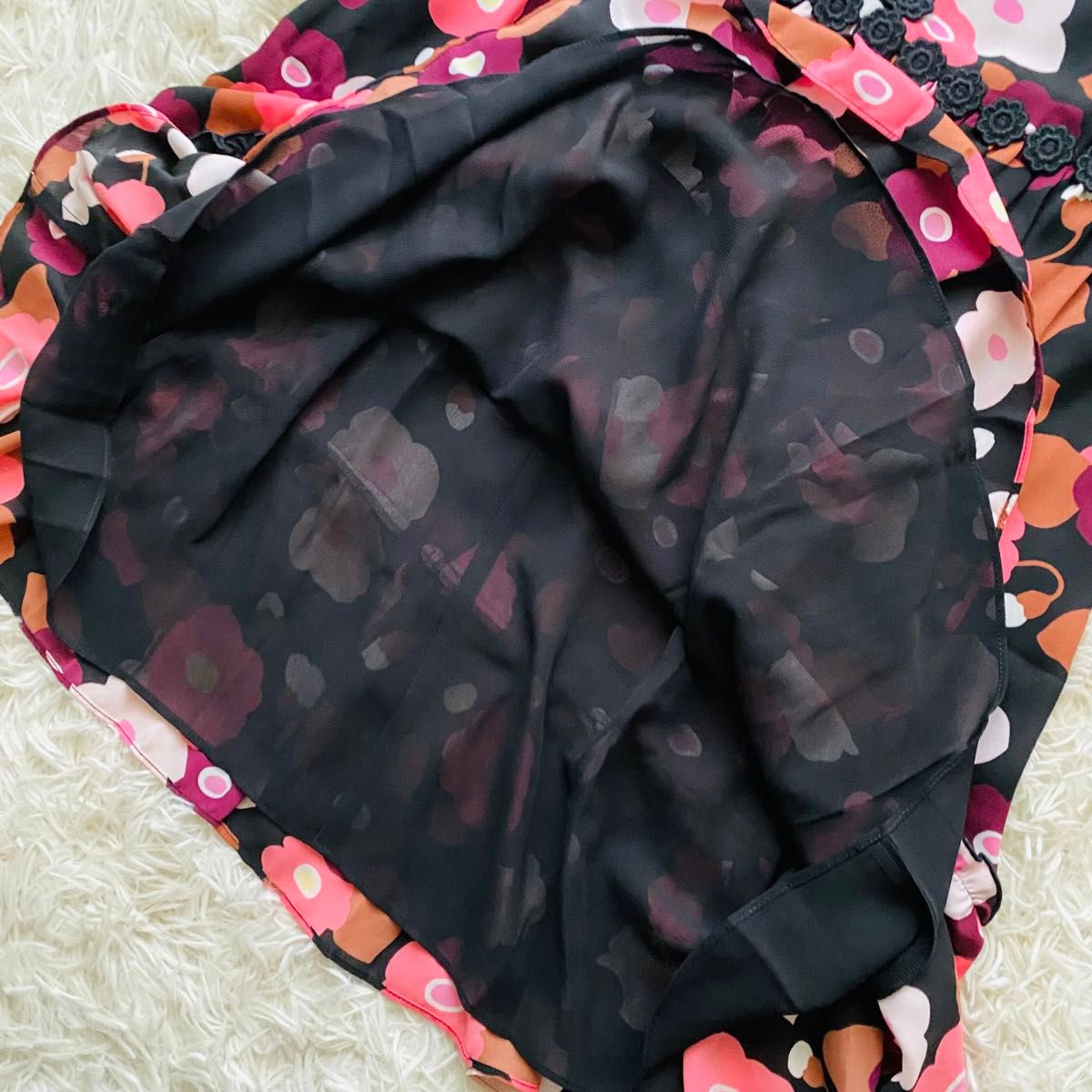 未使用タグ付 kate spade 芳根京子着用 花柄 ギャザー 未使用タグ付 kate spade 芳根京子着用 花柄 ギャザー