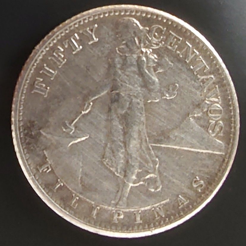 1944年 フィリピン銀貨 50センタボ マヨン火山の乙女 silver750 1944年 フィリピン銀貨 50センタボ マヨン火山の乙女 silver750