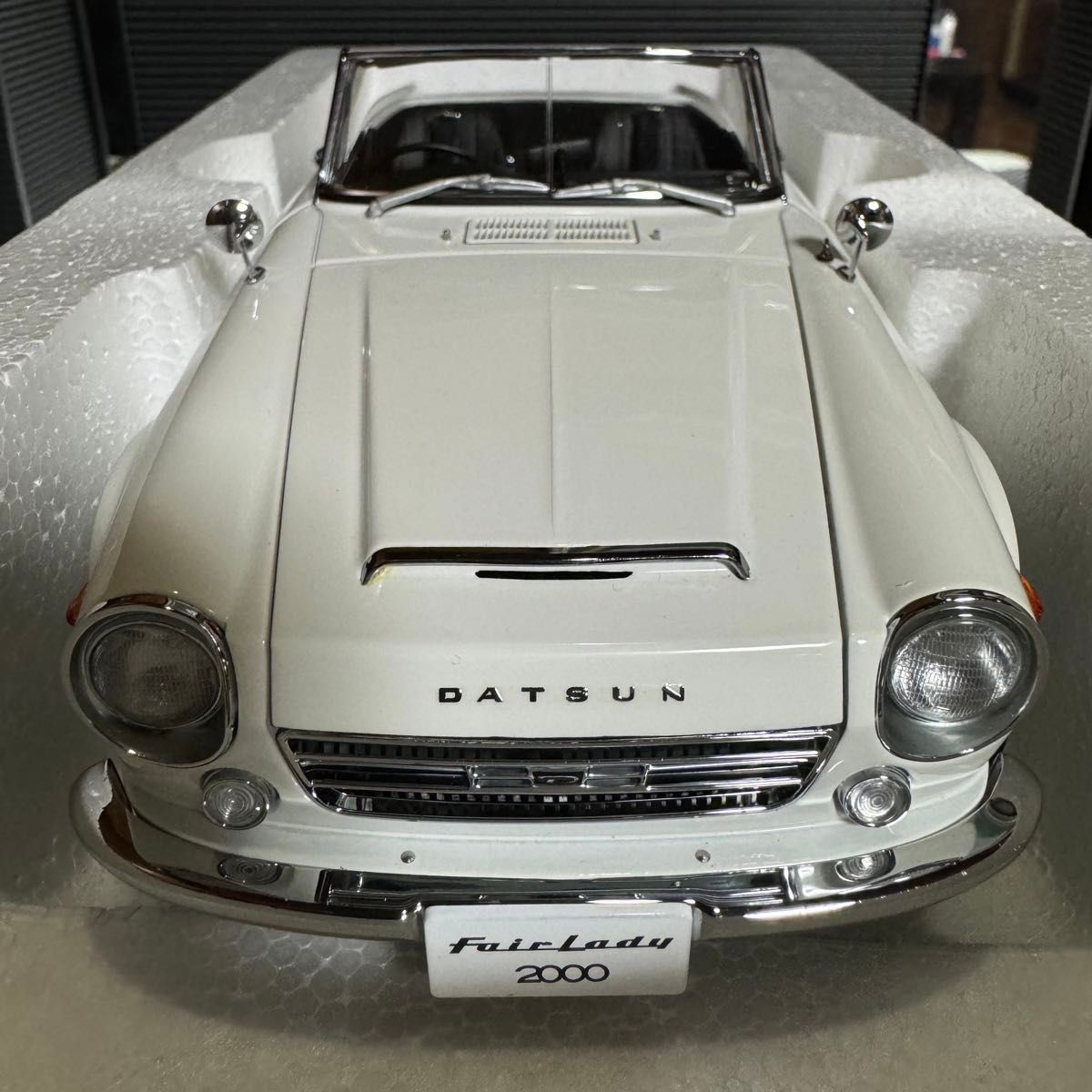 未展示品 オートアート 1/18 ダットサン フェアレディ 2000 未展示品 オートアート 1/18 ダットサン フェアレディ 2000