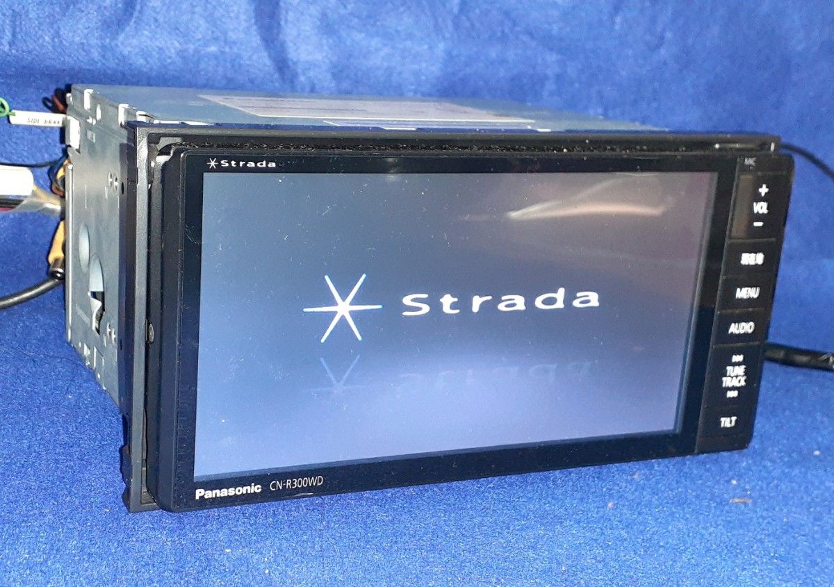 即決! Panasonic ストラーダ CN-S300WD 200mmワイド 10P・6Pカプラー対応 地デジ/DVD/CD/USB/Bluetooth/iPod/iPhone 【020002】 即決! Panasonic ストラーダ CN-S300WD 200mmワイド 10P・6Pカプラー対応 地デジ/DVD/CD/USB/Bluetooth/iPod/iPhone 【020002】