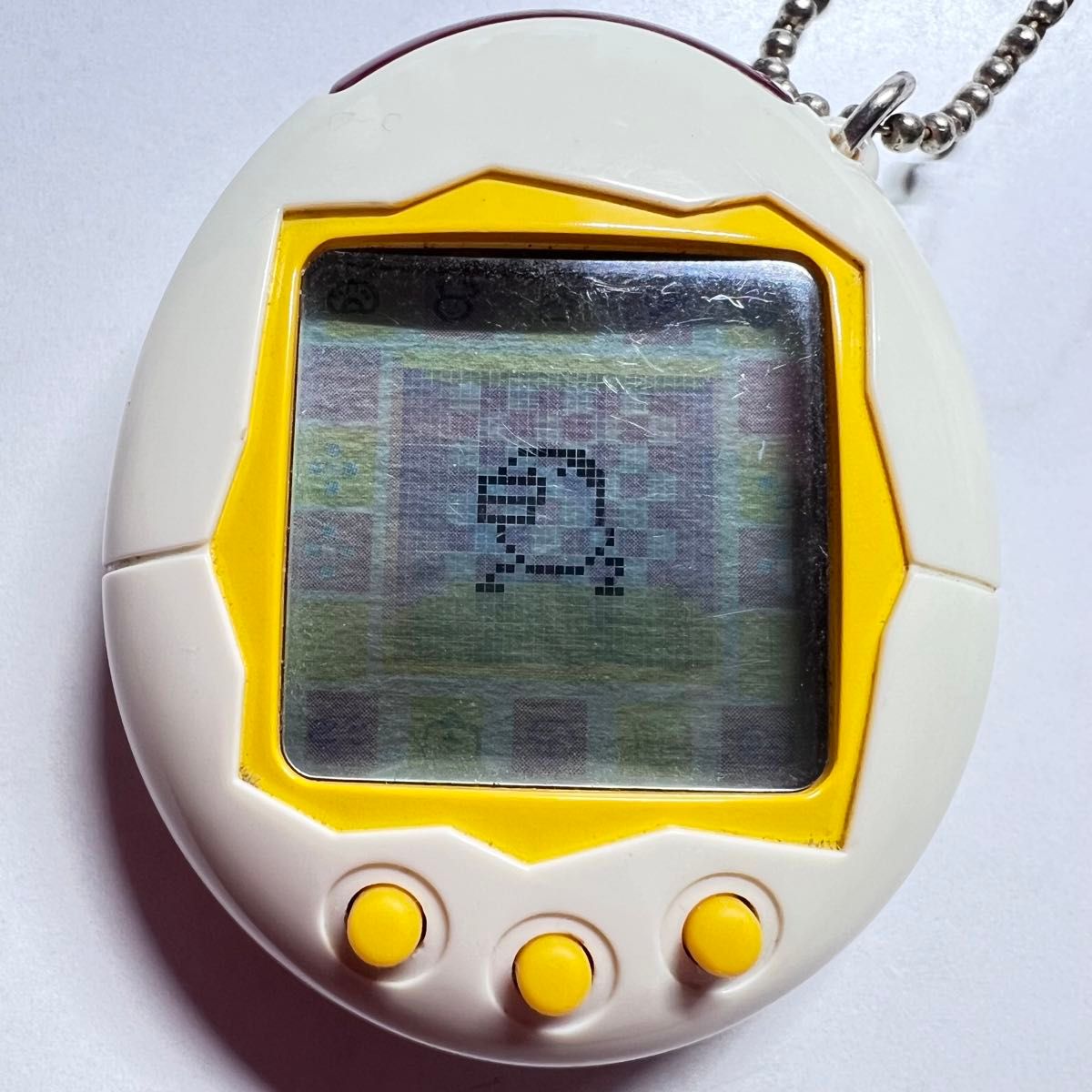 かえってきたたまごっちプラス 白 ホワイト Tamagotchi かえってきたたまごっちプラス 白 ホワイト Tamagotchi