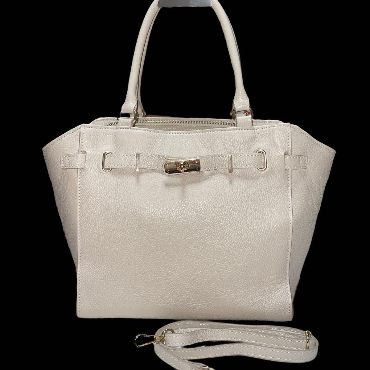 美品 MILOS ミロス 金具 トート ショルダー 2way 本革 ゴールド 美品 MILOS ミロス 金具 トート ショルダー 2way 本革 ゴールド