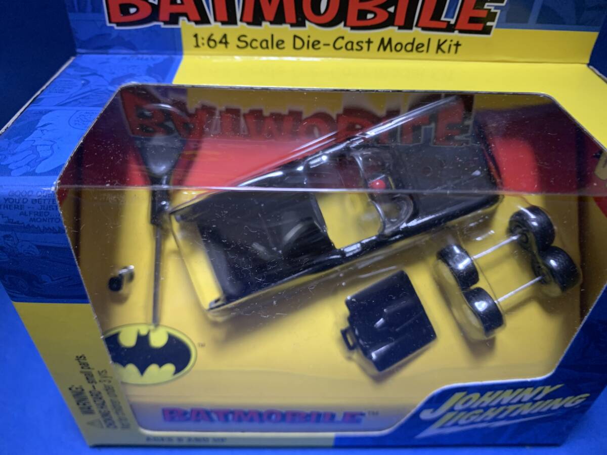 ** out of print 1/64** Johnny Lightning Batmobile bat Mobil die-cast model kit <406-94>