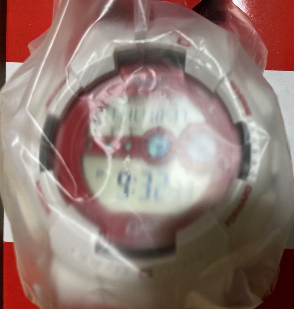 新品未使用 広島カープ 2015 CARP g-shock 白x赤 ジーショック 新品未使用 広島カープ 2015 CARP g-shock 白x赤 ジーショック