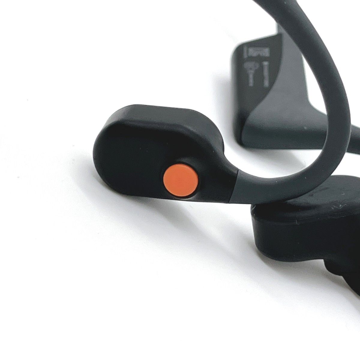 美品】AFTERSHOKZ OpenComm 骨伝導ワイヤレスヘッドセット 美品】AFTERSHOKZ OpenComm 骨伝導ワイヤレスヘッドセット
