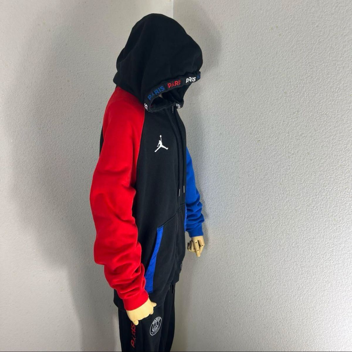 激レア】NIKE パリサンジェルマン ジョーダンセットアップ 激レア】NIKE パリサンジェルマン ジョーダンセットアップ