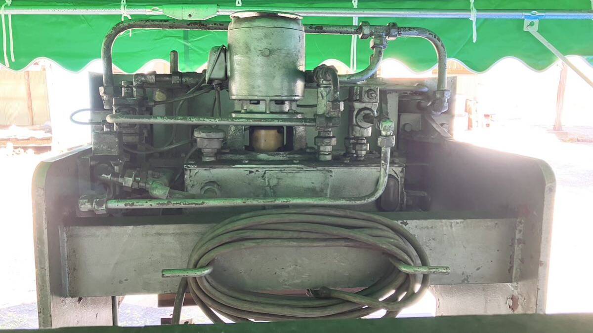 TOYOKOKI (東洋工機) 油圧ベンダー(プレスブレーキ) 鉄板 TOYOKOKI (東洋工機) 油圧ベンダー(プレスブレーキ) 鉄板
