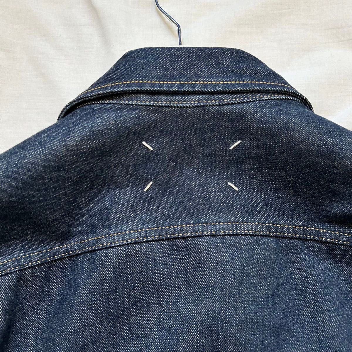 極美品 Maison Margiela デニムジャケット 濃紺 ハンガー付 極美品 Maison Margiela デニムジャケット 濃紺 ハンガー付