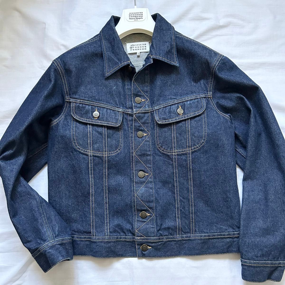 極美品 Maison Margiela デニムジャケット 濃紺 ハンガー付 極美品 Maison Margiela デニムジャケット 濃紺 ハンガー付