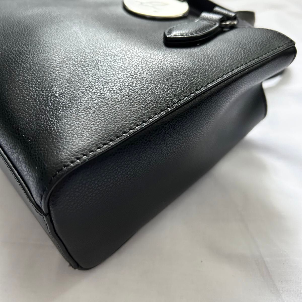 極美品 2way アニエスベー ショルダーバッグ 黒 本革 現行 極美品 2way アニエスベー ショルダーバッグ 黒 本革 現行