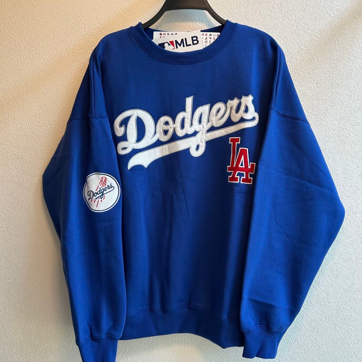 XL】MLB公式 ドジャース 裏起毛 ロゴ刺繍&ワッペン入り長袖 XL】MLB公式 ドジャース 裏起毛 ロゴ刺繍&ワッペン入り長袖