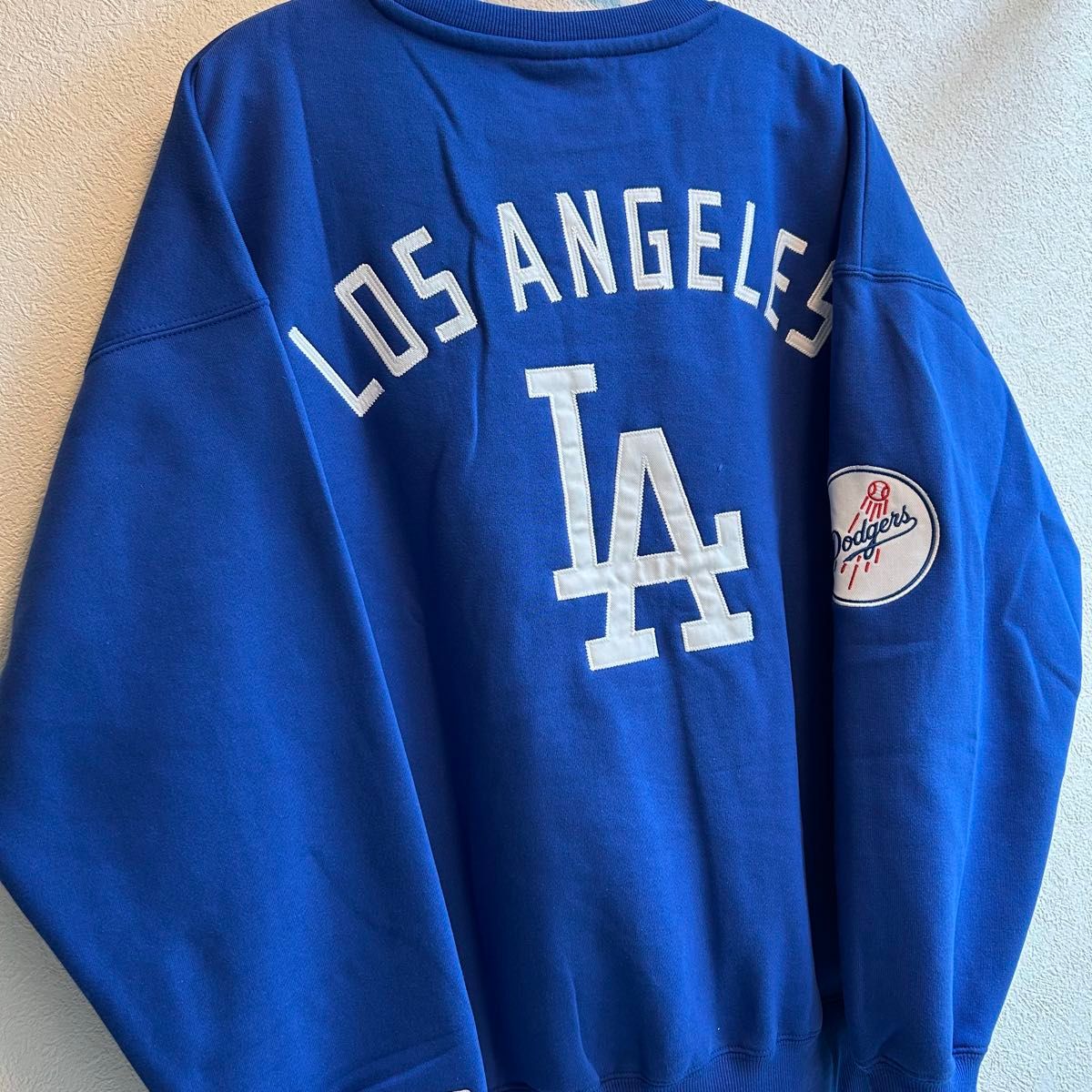 XL】MLB公式 ドジャース 裏起毛 ロゴ刺繍&ワッペン入り長袖 XL】MLB公式 ドジャース 裏起毛 ロゴ刺繍&ワッペン入り長袖