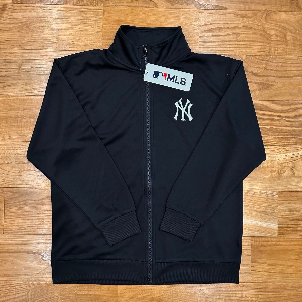 160】MLB公式 ニューヨークヤンキース 刺繍入りトラック 160】MLB公式 ニューヨークヤンキース 刺繍入りトラック