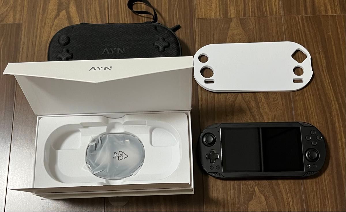 美品】AYN Odin 2 mini base 8G+128G 専用ケース付き ブラック 美品】AYN Odin 2 mini base 8G+128G 専用ケース付き ブラック