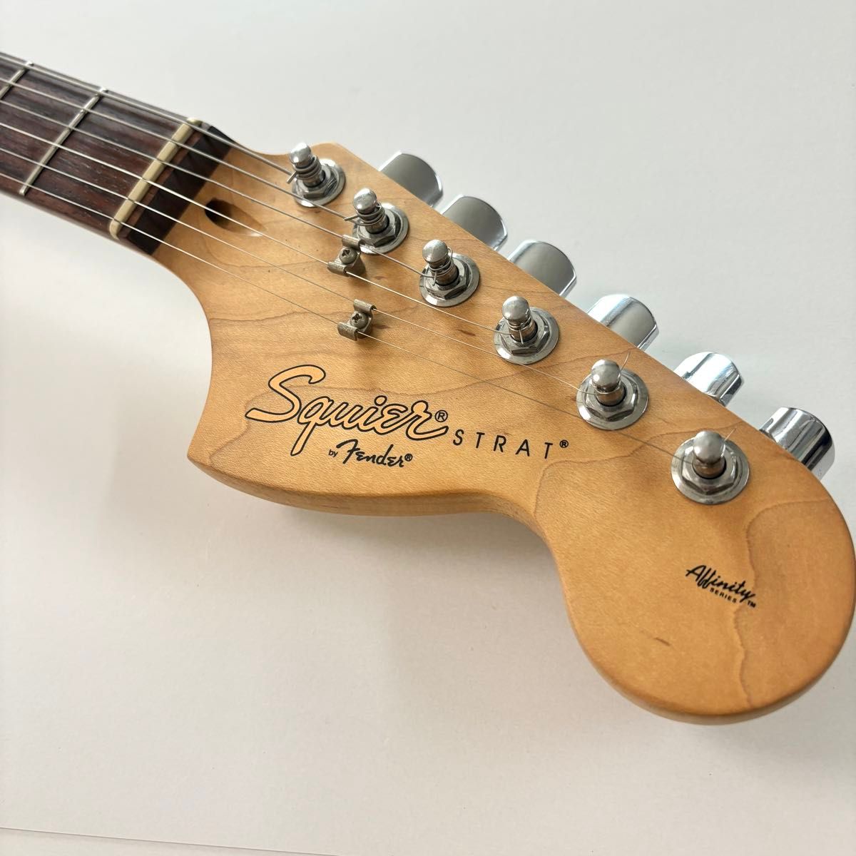入門用人気モデル Squier by fender ストラトキャスター 入門用人気モデル Squier by fender ストラトキャスター