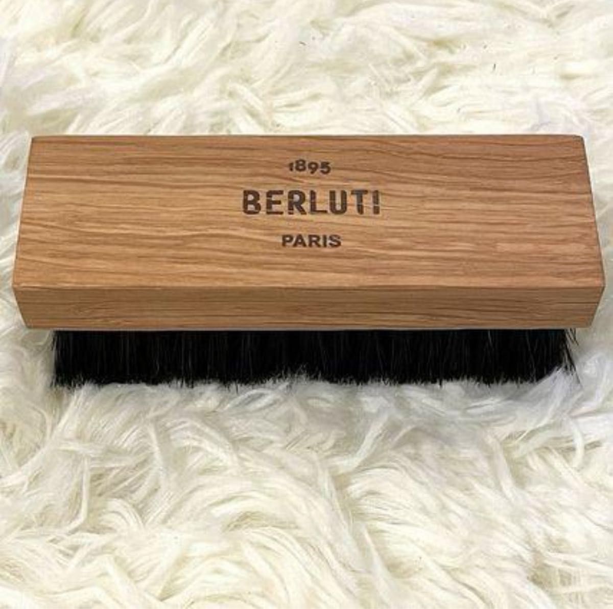 BERLUTI ミニバッグ入りシューケアセット ワックス2個/クロス2枚 BERLUTI ミニバッグ入りシューケアセット ワックス2個/クロス2枚