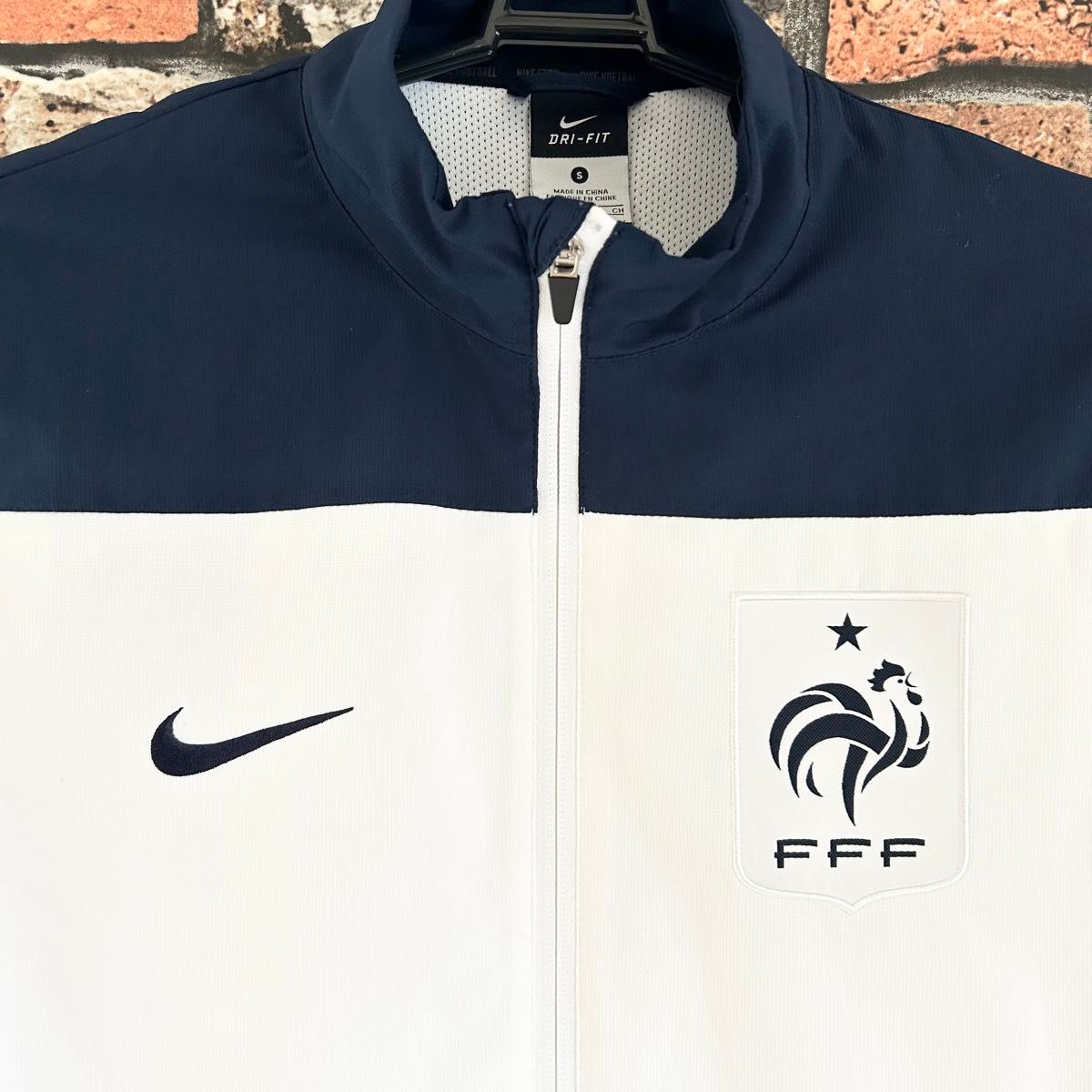 サッカー フランス代表 NIKE トラックジャケット ナイロン サッカー フランス代表 NIKE トラックジャケット ナイロン
