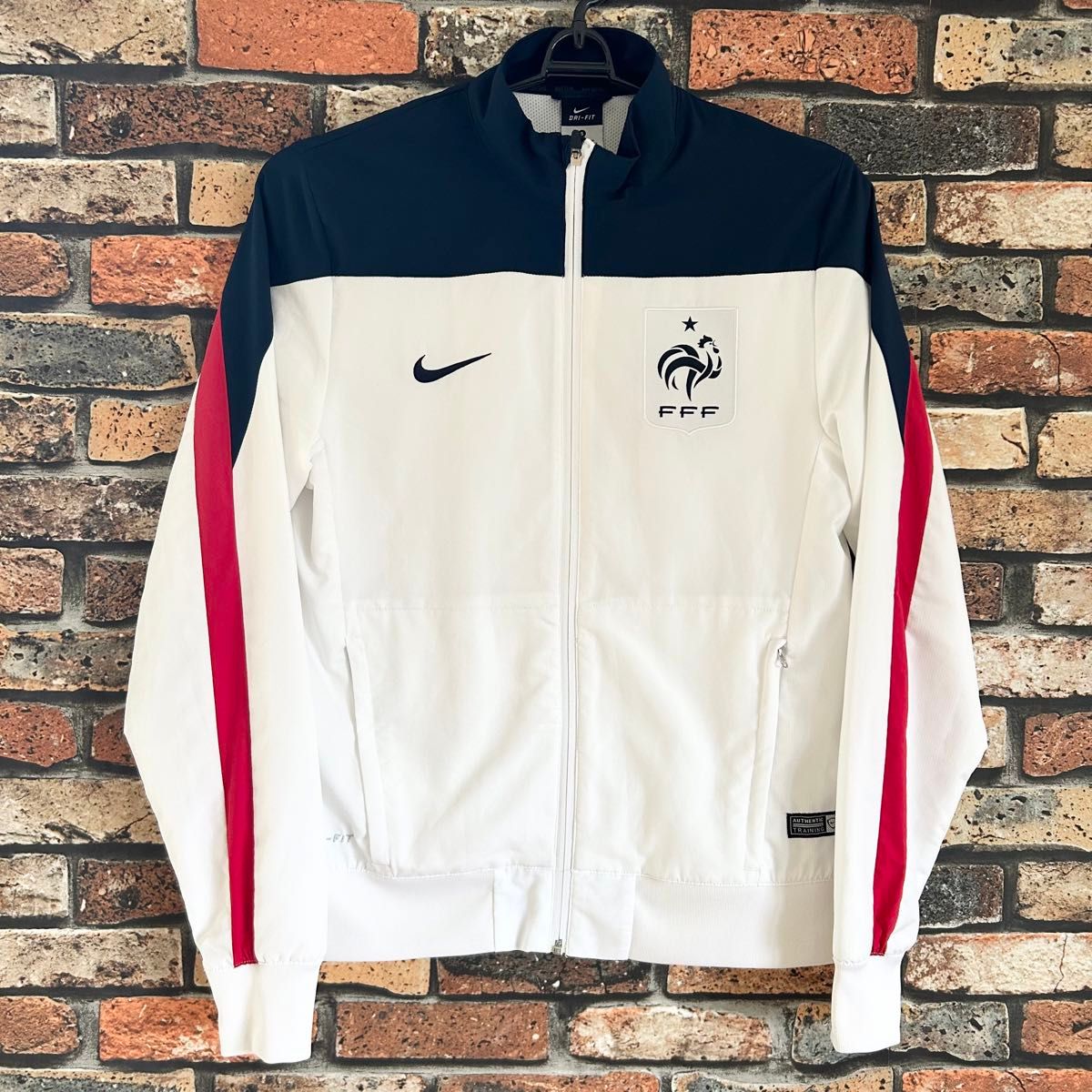 サッカー フランス代表 NIKE トラックジャケット ナイロン サッカー フランス代表 NIKE トラックジャケット ナイロン