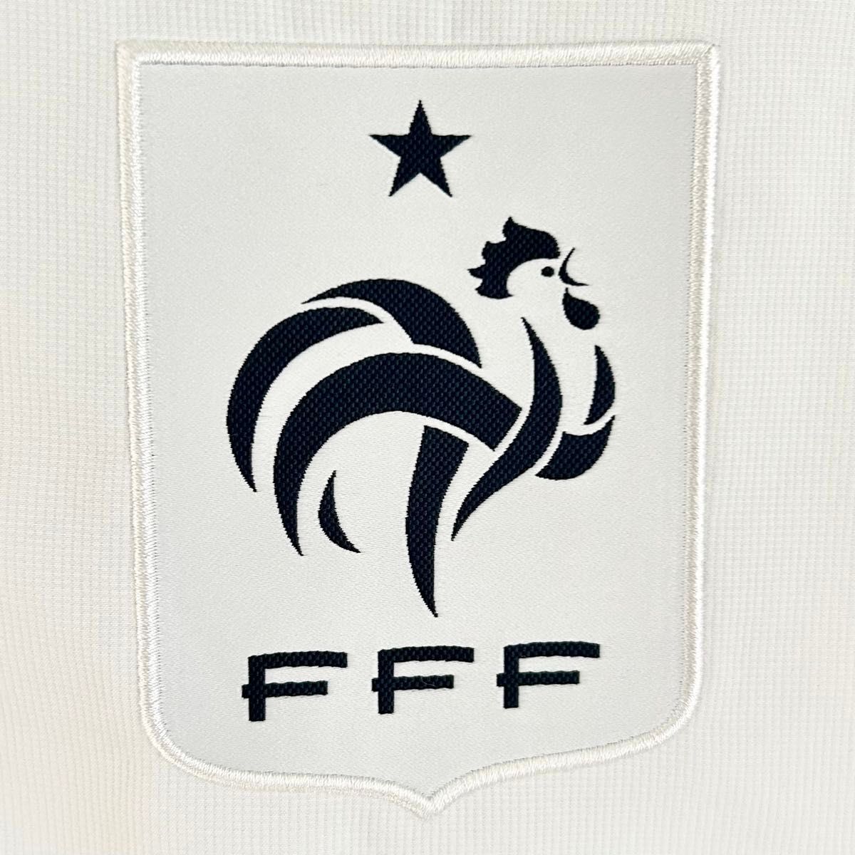 サッカー フランス代表 NIKE トラックジャケット ナイロン サッカー フランス代表 NIKE トラックジャケット ナイロン