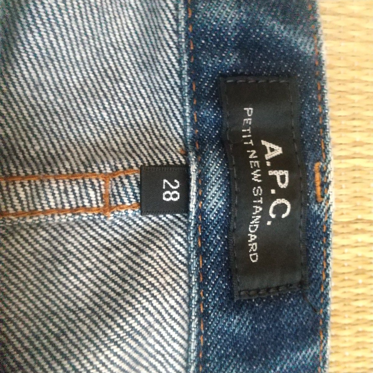 美品A P C アーペーセー ウォッシュ加工デニムパンツ 28PETIT 美品A P C アーペーセー ウォッシュ加工デニムパンツ 28PETIT