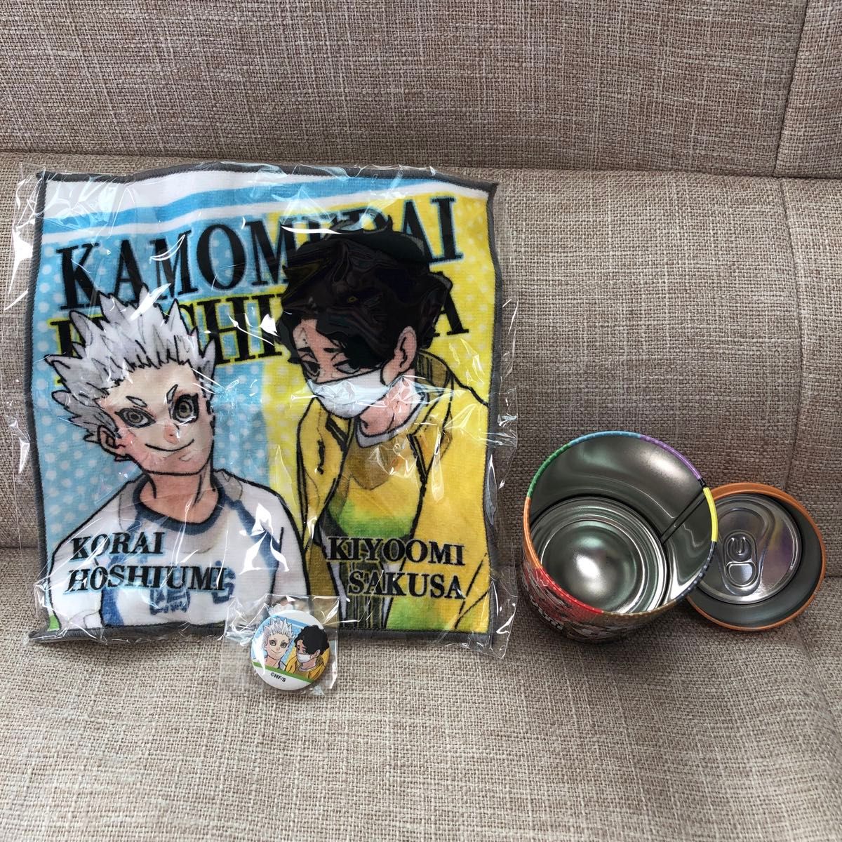ハイキュー 原画展 缶ジュース型小物入れ ハイキュー缶 缶バッジ ハイキュー 原画展 缶ジュース型小物入れ ハイキュー缶 缶バッジ
