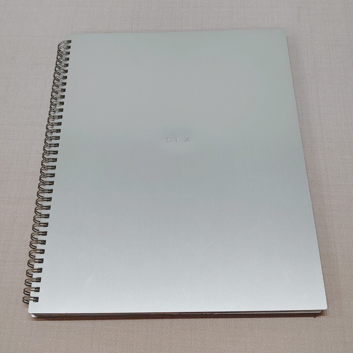 中古・程度良・CDなし】マドンナ写真集 SEX by MADONNA|本、雑誌 中古・程度良・CDなし】マドンナ写真集 SEX by MADONNA|本、雑誌