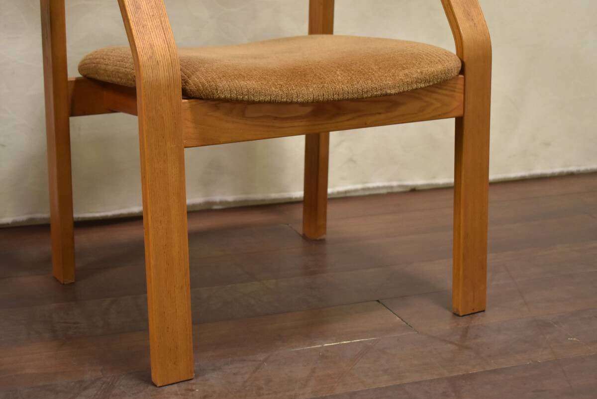 にら 2脚セット] 天童木工 アームチェア ナチュラル系/ブラウン系 布