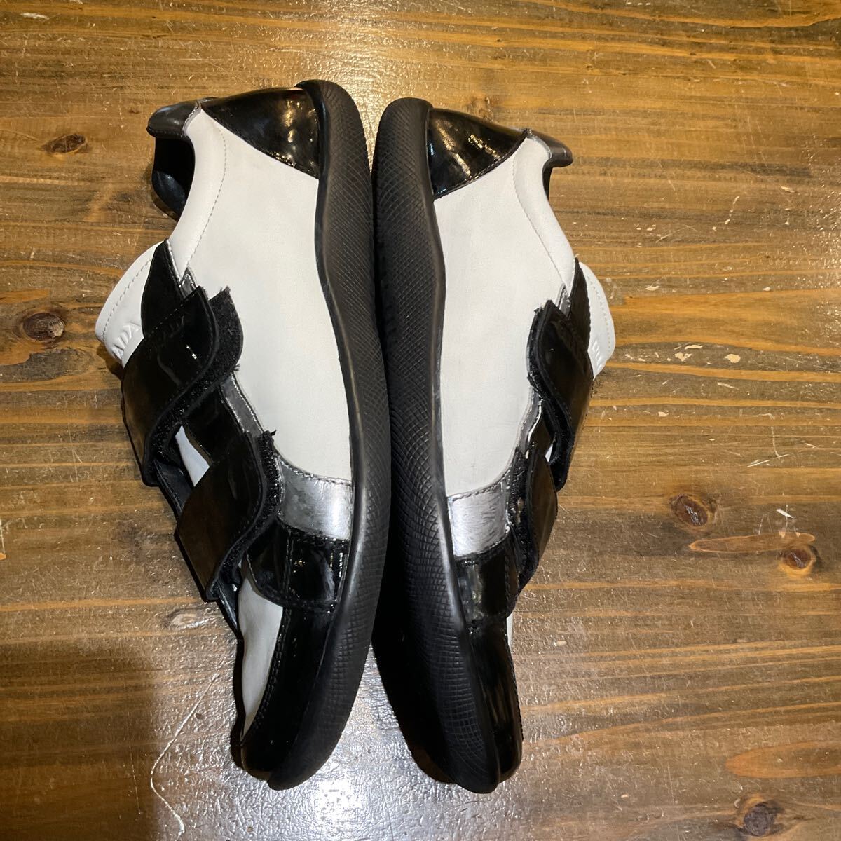 PRADA SPORT プラダスポーツ レザー エナメル ベルクロ PRADA SPORT プラダスポーツ レザー エナメル ベルクロ