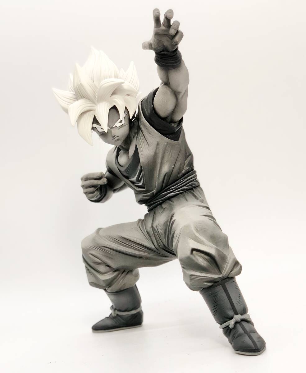 Bibian 比比昂- 孫悟空フルリペイントドラゴンボール超ゼンカイ Bibian 比比昂- 孫悟空フルリペイントドラゴンボール超ゼンカイ