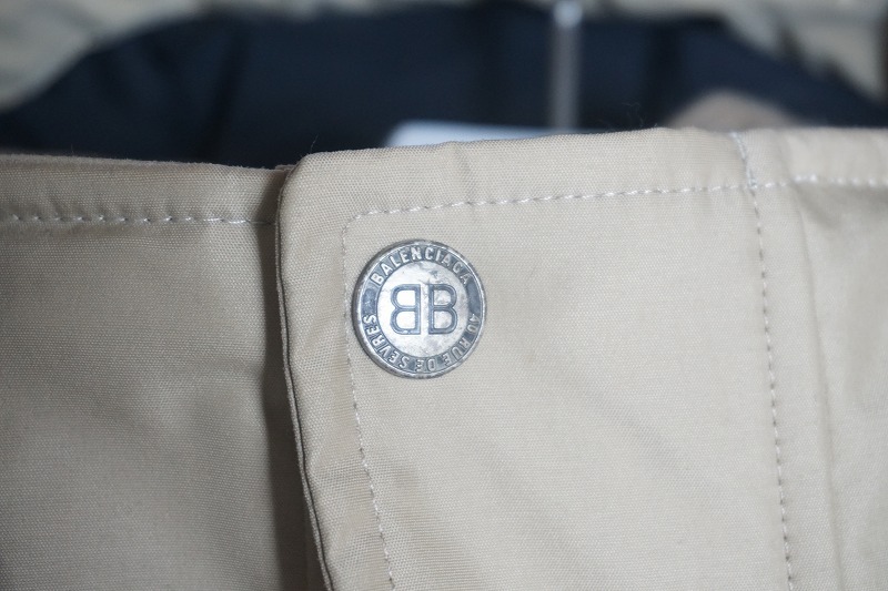 美品 正規(guī) 18AW BALENCIAGA バレンシアガ ダブル レイヤード ジャケット コート 中綿 543874 ベージュ48 デムナ 本物1114O▲
