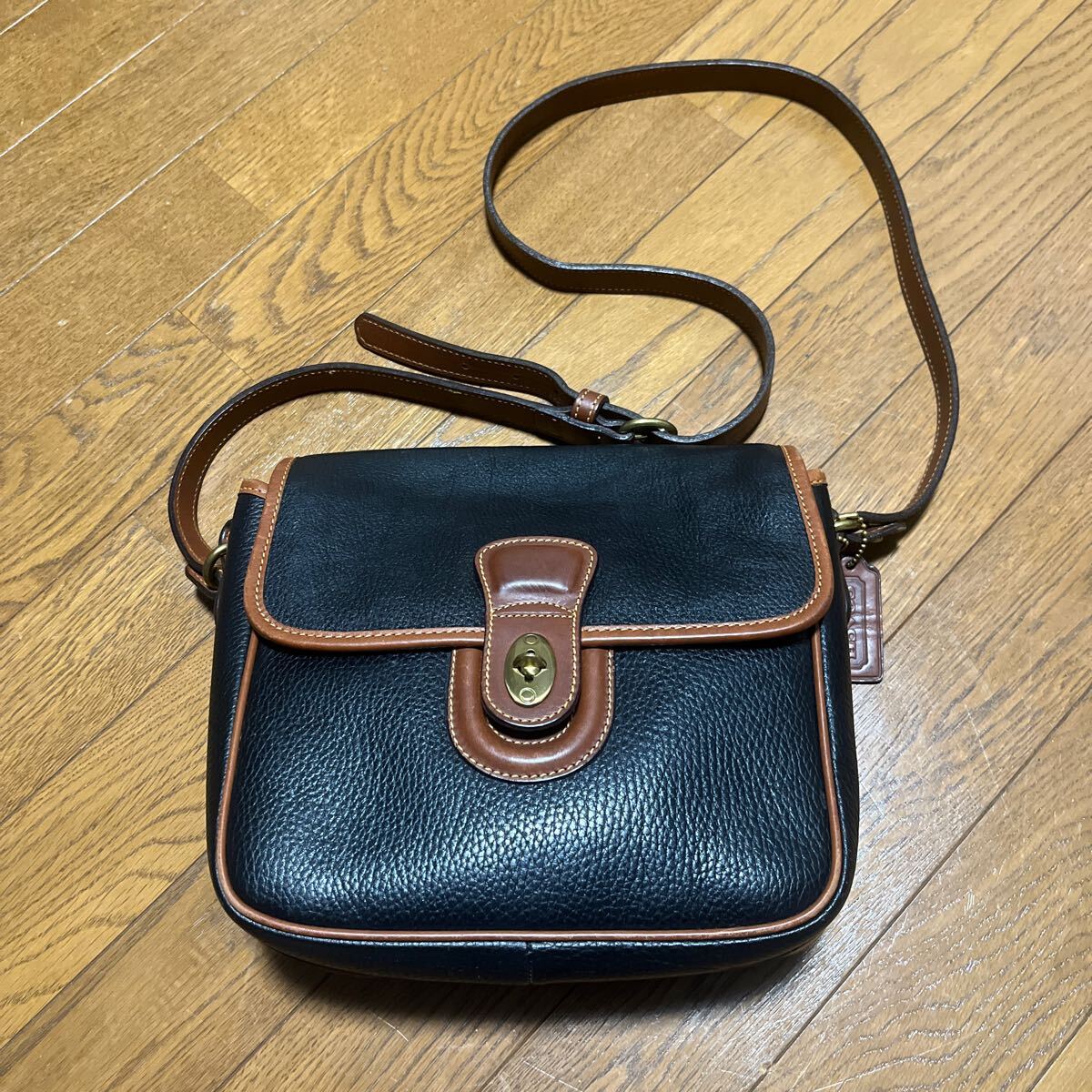 coach コーチ オールド old バック ショルダーバック 鞄 バイカラー