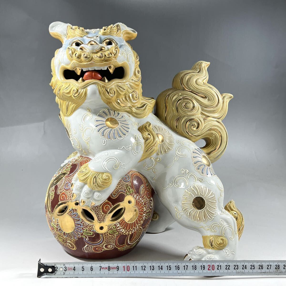 九谷焼 獅子 置物 Yahoo!オークション - 九谷焼 玉乗り獅子 置物 高さ約31cm