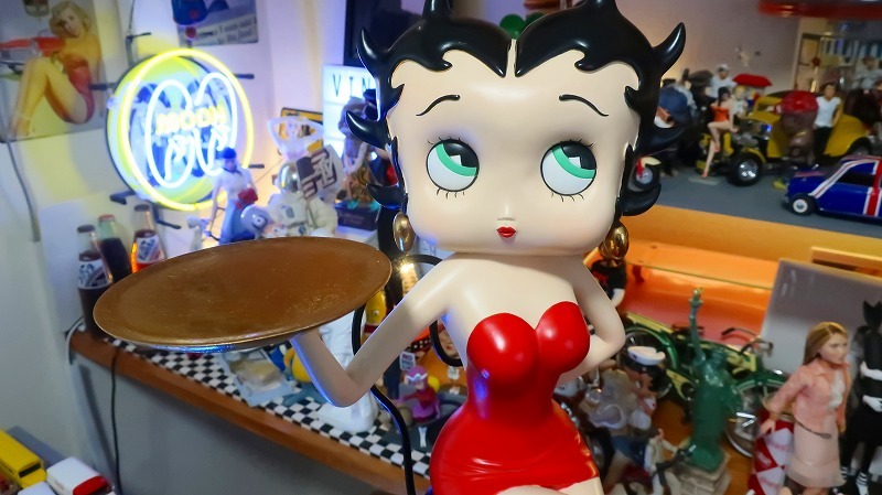 爆レア☆絶版☆ベティちゃん Betty Boop 椅子に座ってセクシー 爆レア☆絶版☆ベティちゃん Betty Boop 椅子に座ってセクシー
