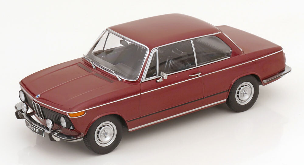 KK scale 1/18 BMW L2002 tii 2.series 1974　ダークレッド