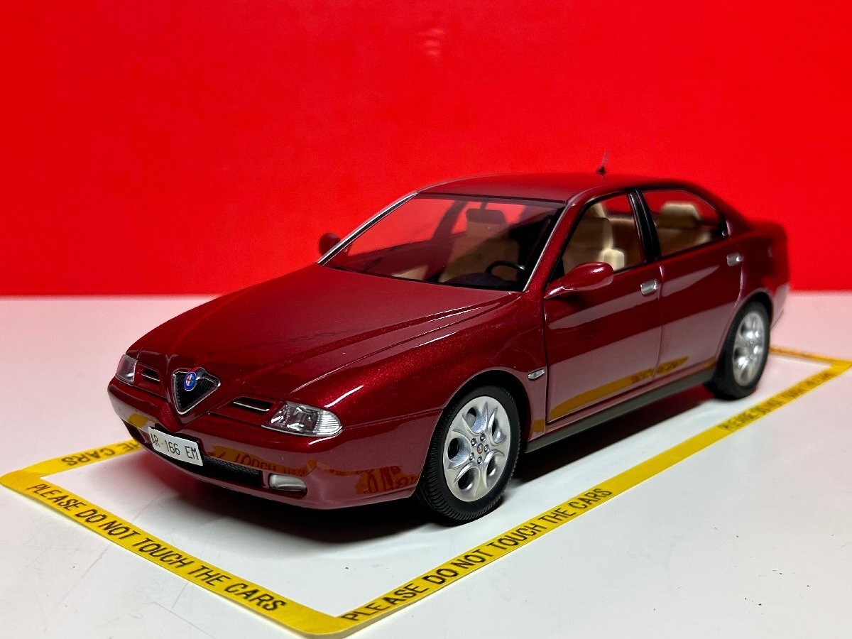 Mitica 1/18　Alfa Romeo 166 3.0 V6 1998　Proteo Red　アルファロメオ　ミニカー