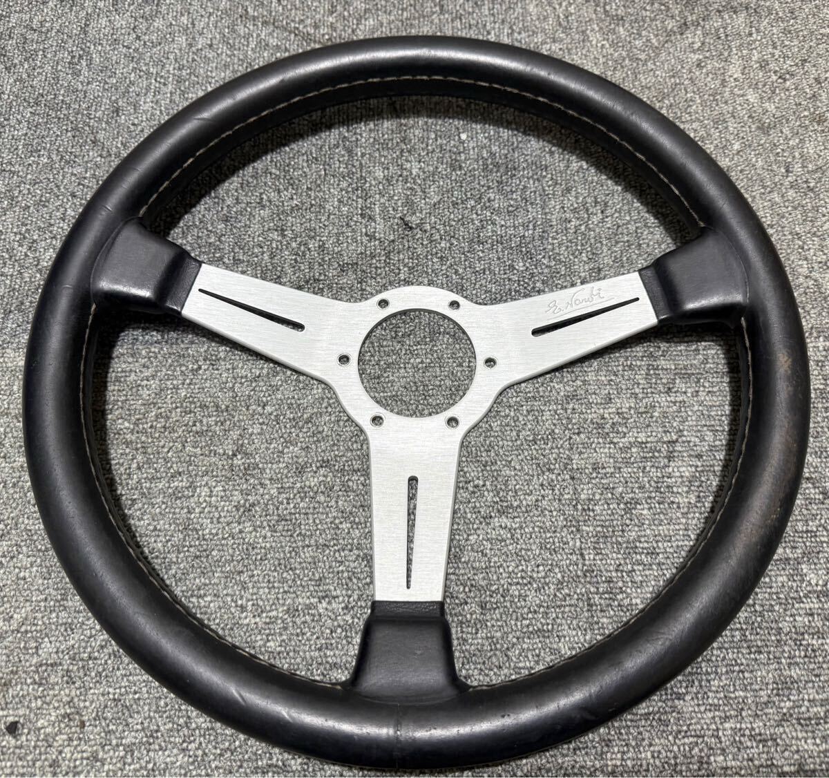 ナルディ クラシック レザー 36φ 中古品 FET正規品 当時物
