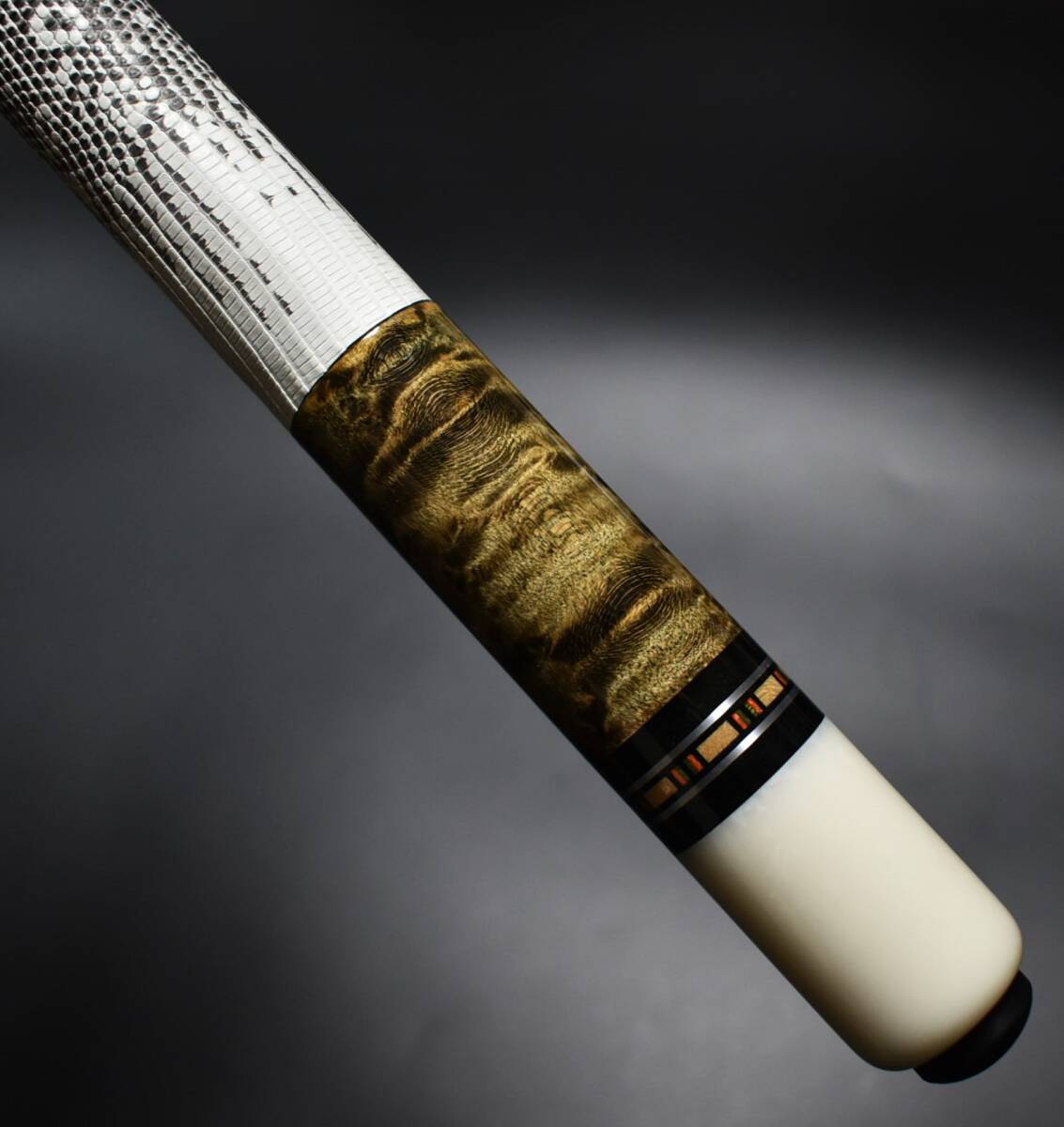 95000円 ◇ Tad Custom Cues バーズアイ黒焼きタッド 400番台 18 95000円 ◇ Tad Custom Cues バーズアイ黒焼きタッド 400番台 18