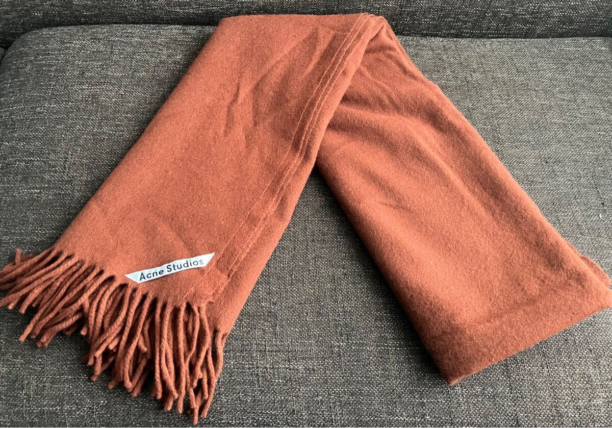 【美品】acne studios　アクネストゥディオズ　マフラー　ストール　赤茶_画像2