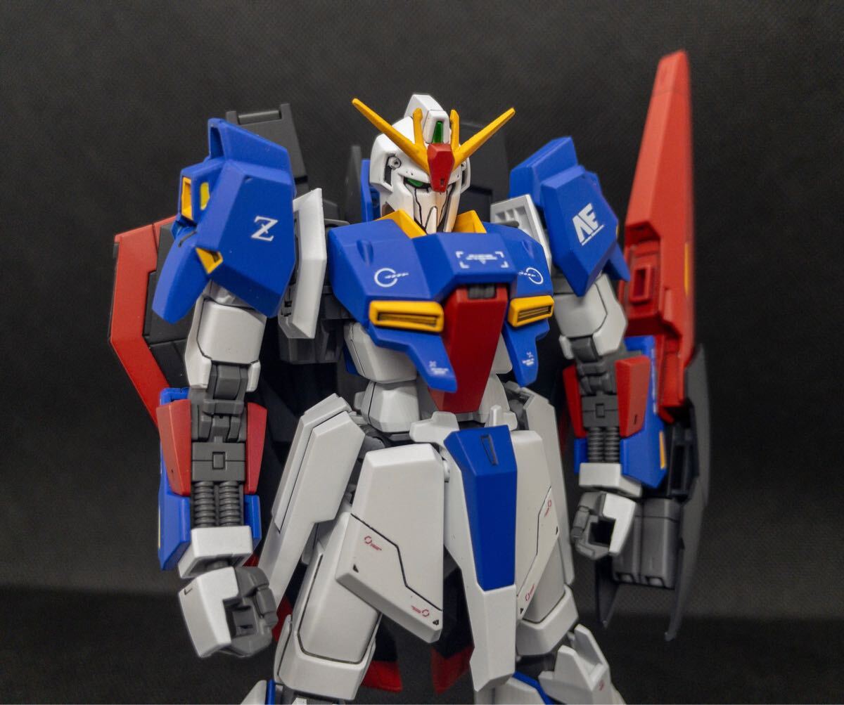 HGUC 1/144 Z ゼータ ガンダム ガンプラ 塗装済み 完成品 HGUC 1/144 Z ゼータ ガンダム ガンプラ 塗装済み 完成品